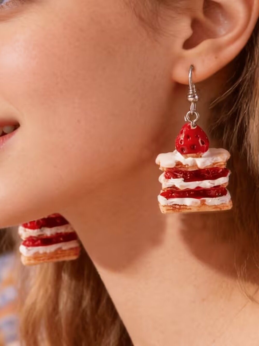 Strawberry Cake Earrings 🍓 Sweet Dessert Dangle Cute Kawaii Jewelry - Picture 6 of 7
